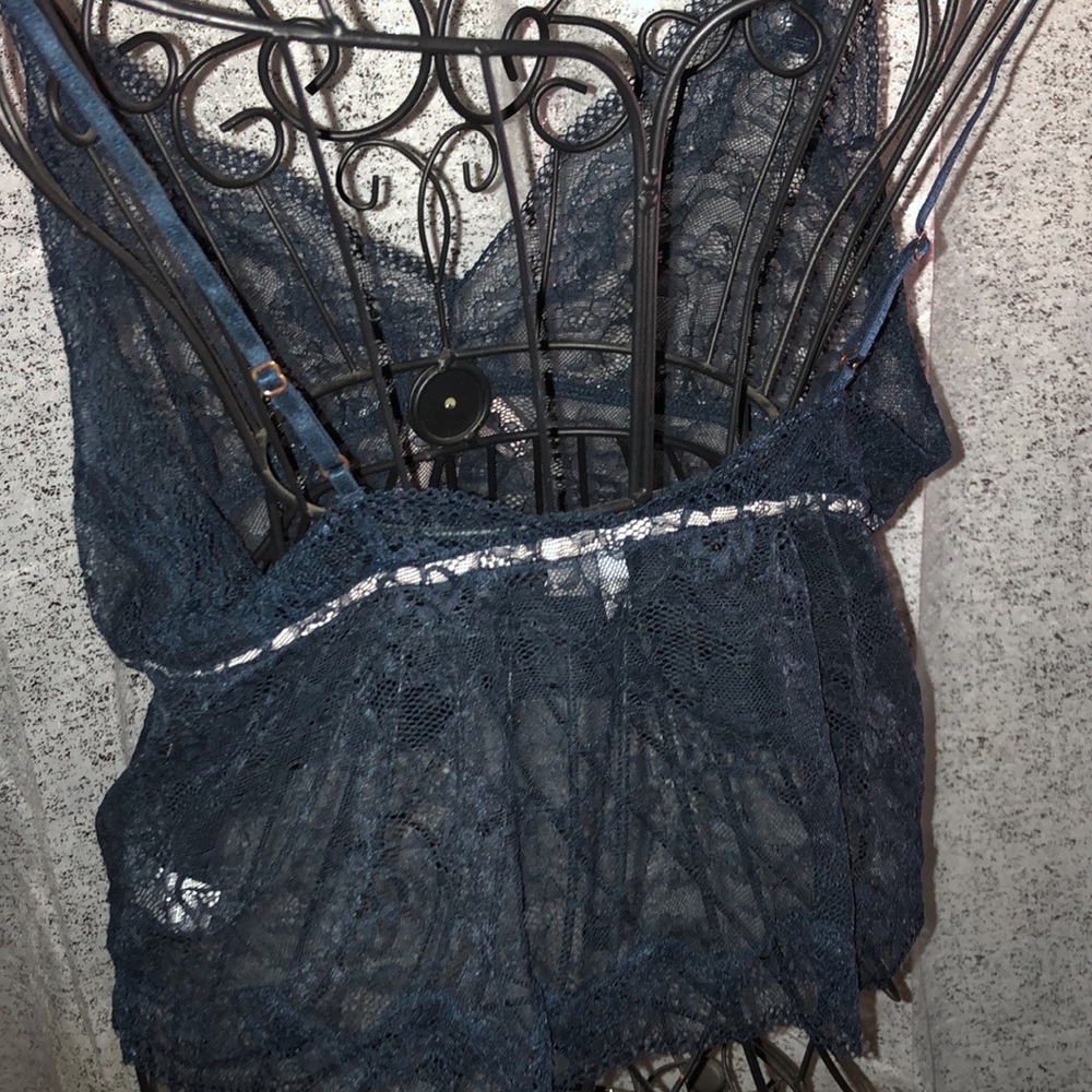 🦋CHELSEA 28 LACE CROPPED TOP 🦋 - Picture 5 of 7